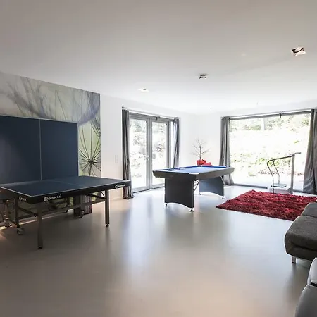 Villa *unique* *